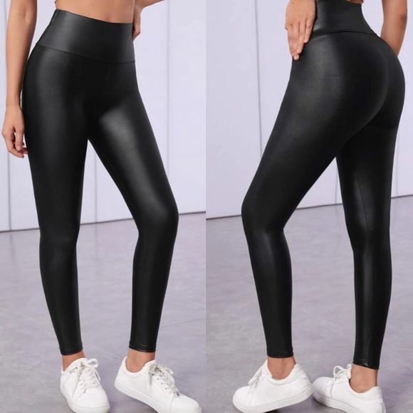 Sexy high waisted vegan leather leggings - Picture 2 of 4